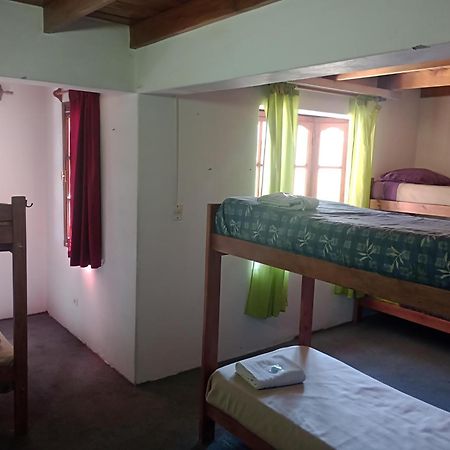 La Casa De Emma Hostel Esquel Bagian luar foto
