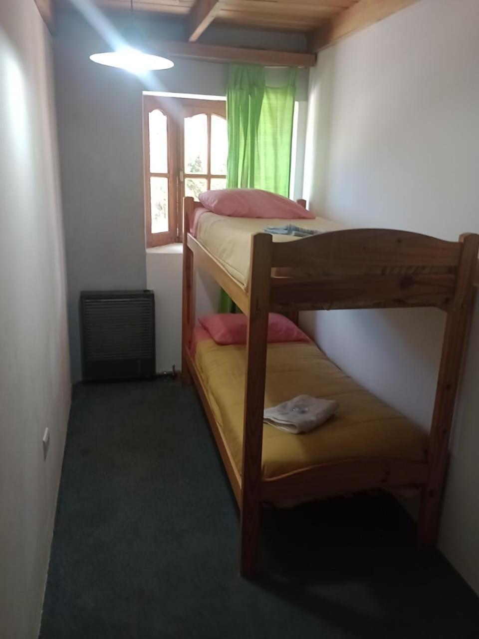 La Casa De Emma Hostel Esquel Bagian luar foto