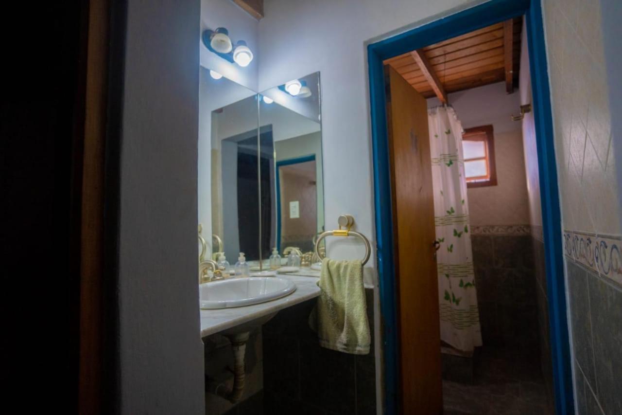 La Casa De Emma Hostel Esquel Bagian luar foto